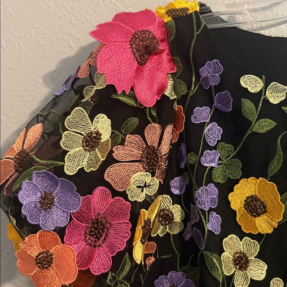 Eliza J Embroidered 3D-Floral Puff-sleeve Shift Mini Dress - Picture 7 of 8